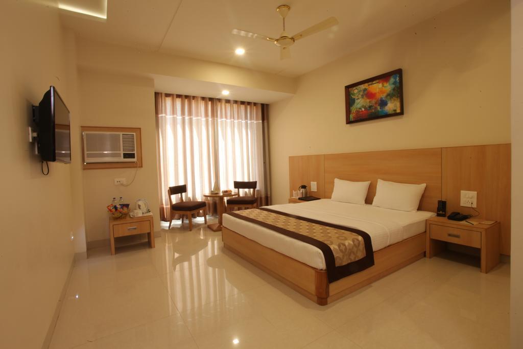 Wingston A Treehouse Hotel Goverdhan Radha Kund Pokoj fotografie