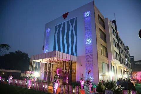 Wingston A Treehouse Hotel Goverdhan Radha Kund Exteriér fotografie